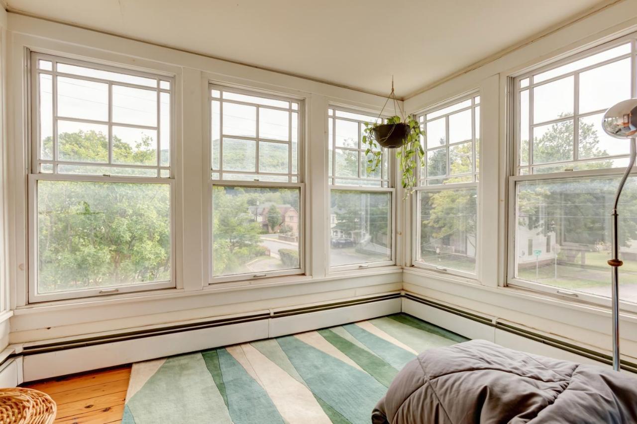 Streamside Victorian Villa Margaretville Exterior photo